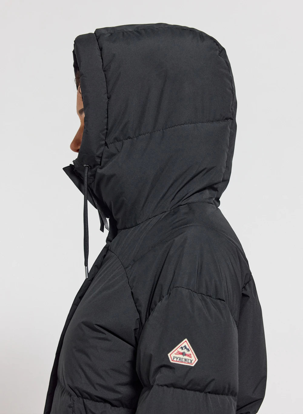 pyrenex-harmonie-doudoune-femme-capuche-enveloppante-noire image 5
