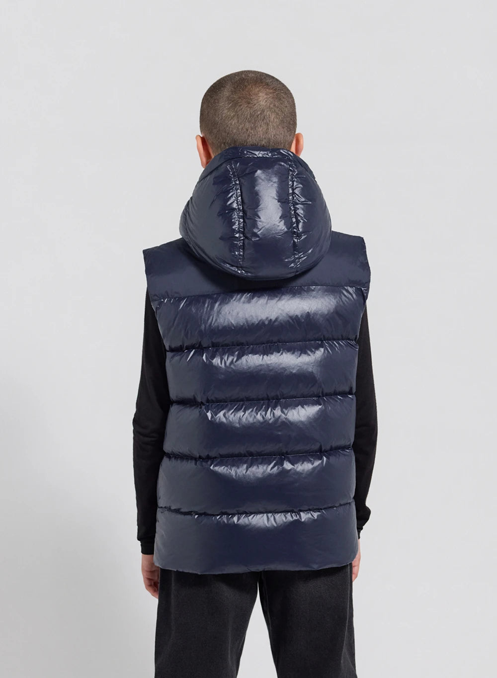 doudoune-sans-manches-enfant-pyrenex-john-bleu-marine-capuche image 7