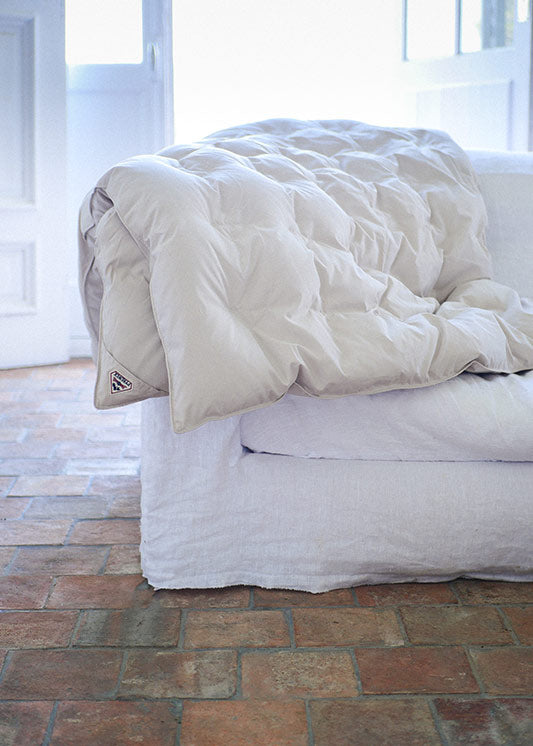 pyrenex-plaid-caresse-lin-duvet-naturel-70-duvet image 1