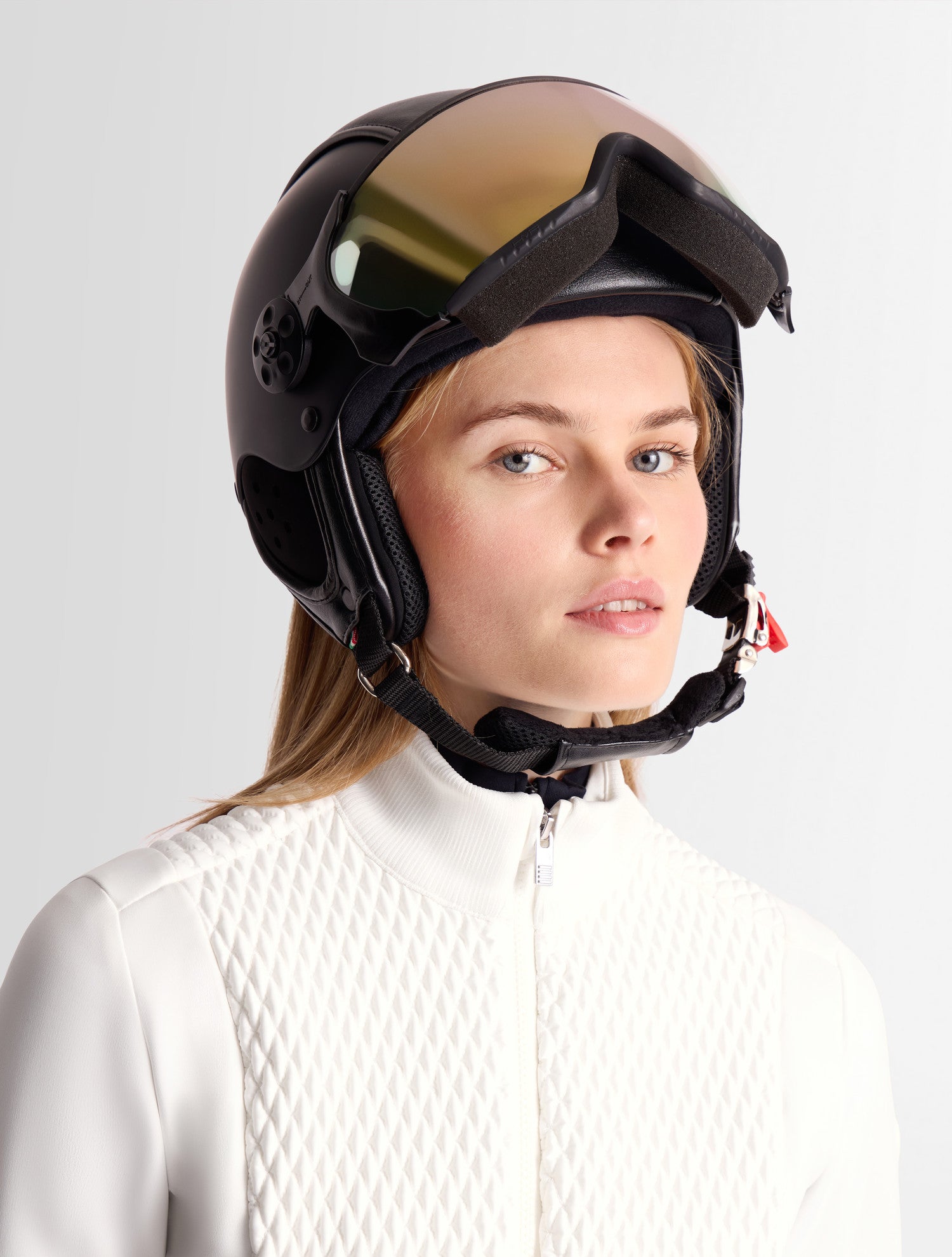 fusalp-pace-head-casque-de-ski-l-ger-avec-visi-re image 4