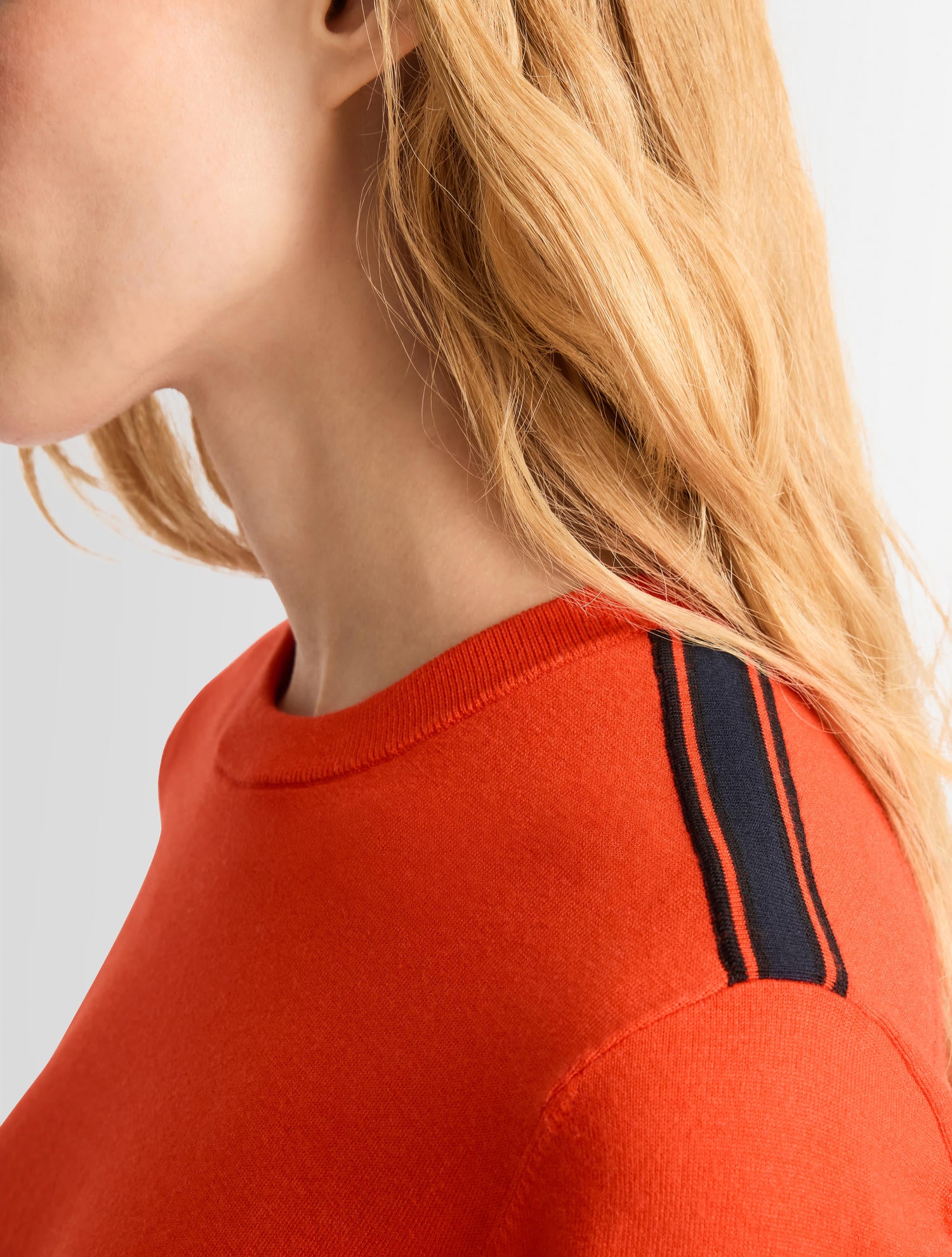 fusalp-pull-ottavia-pull-maille-fine-rayures-intarsia image 3