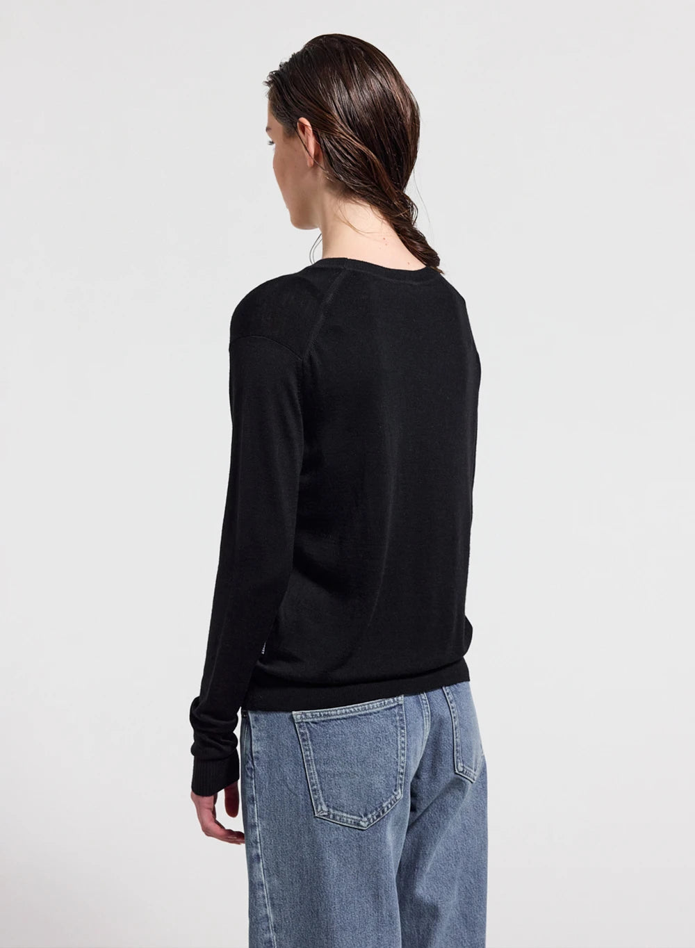pyrenex-mysig-pull-fin-col-rond-laine-m-rinos-femme-noir image 2