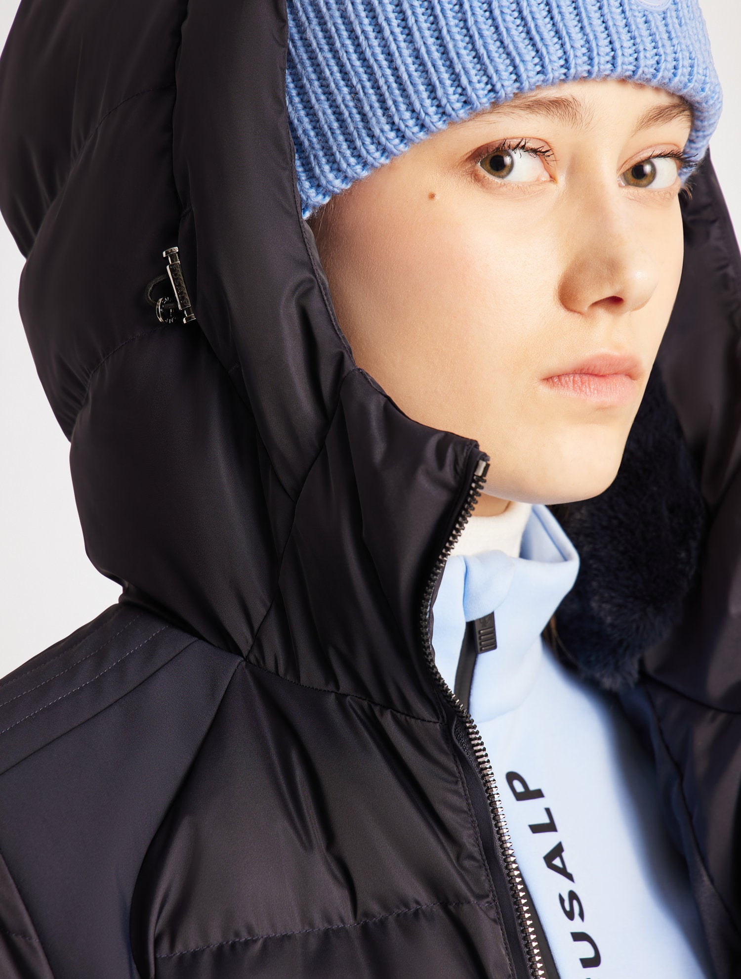 fusalp-veste-de-ski-maela-femme-matelass-e-capuche-fourrure image 5