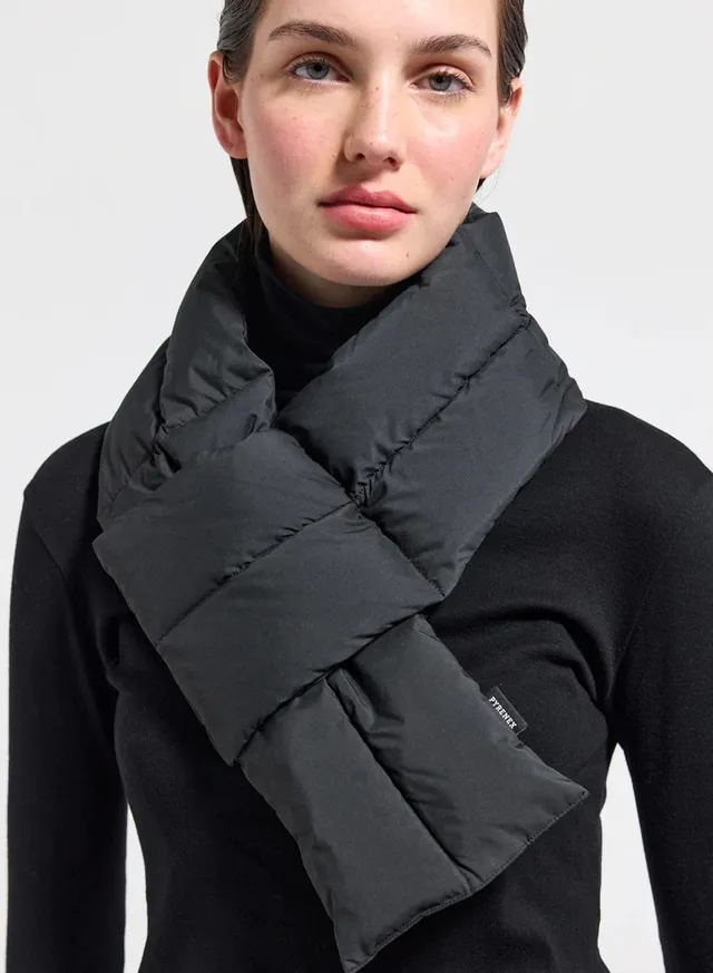 pyrenex-lucie-charpe-en-duvet-matelass-e-noire image 1