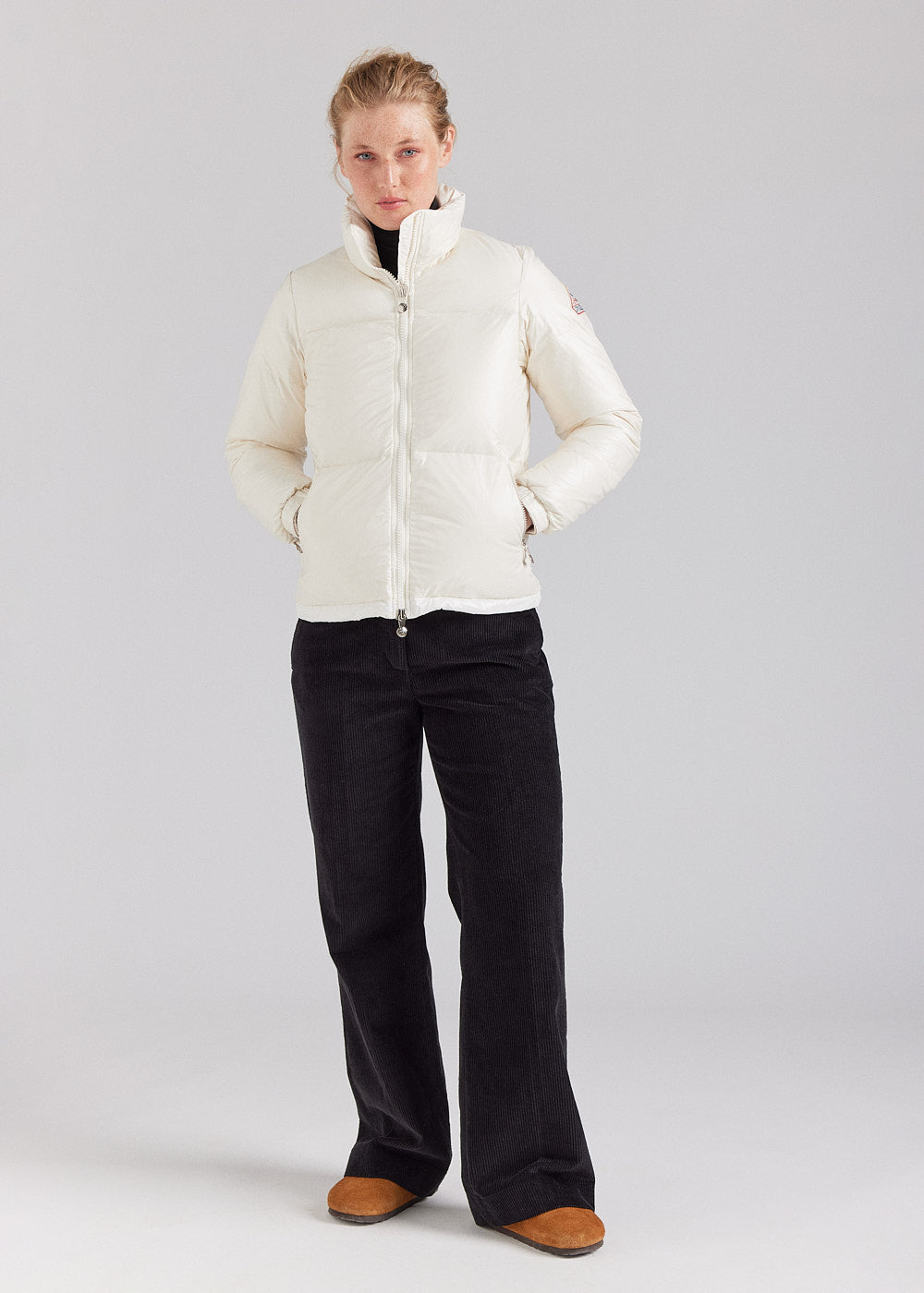 pyrenex-goldin-doudoune-courte-brillante-femme-chalk image 2