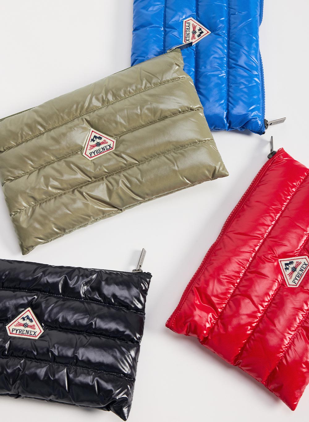 pyrenex-down-pouch-pochette-matelass-e-vintage-rouge image 3
