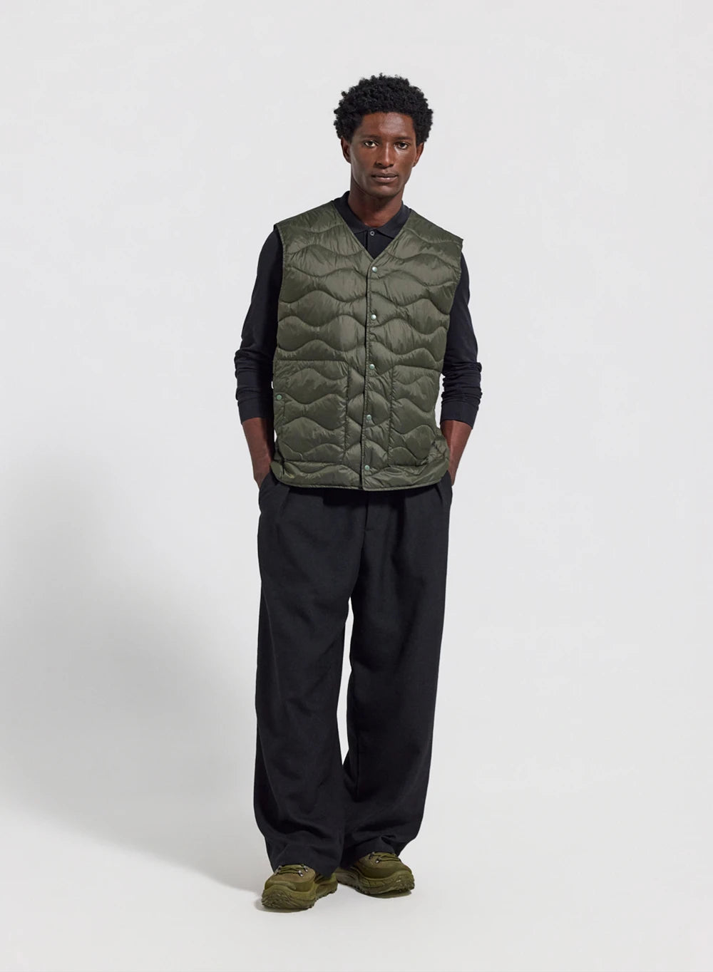 pyrenex-handy-vest-doudoune-sans-manches-homme-verte-kaki image 2