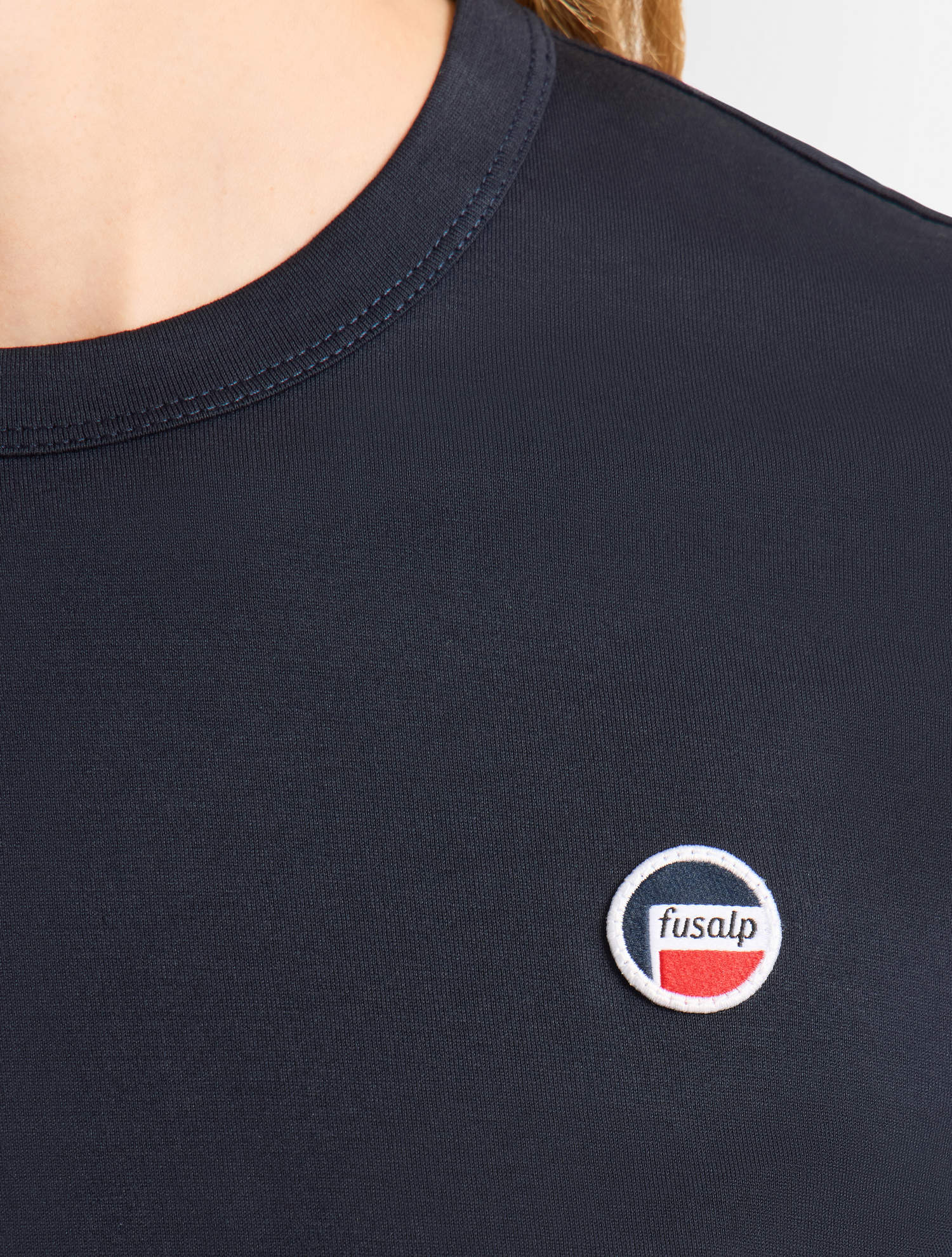 fusalp-t-shirt-talixe-manches-courtes-coton-col-rond-badge image 4