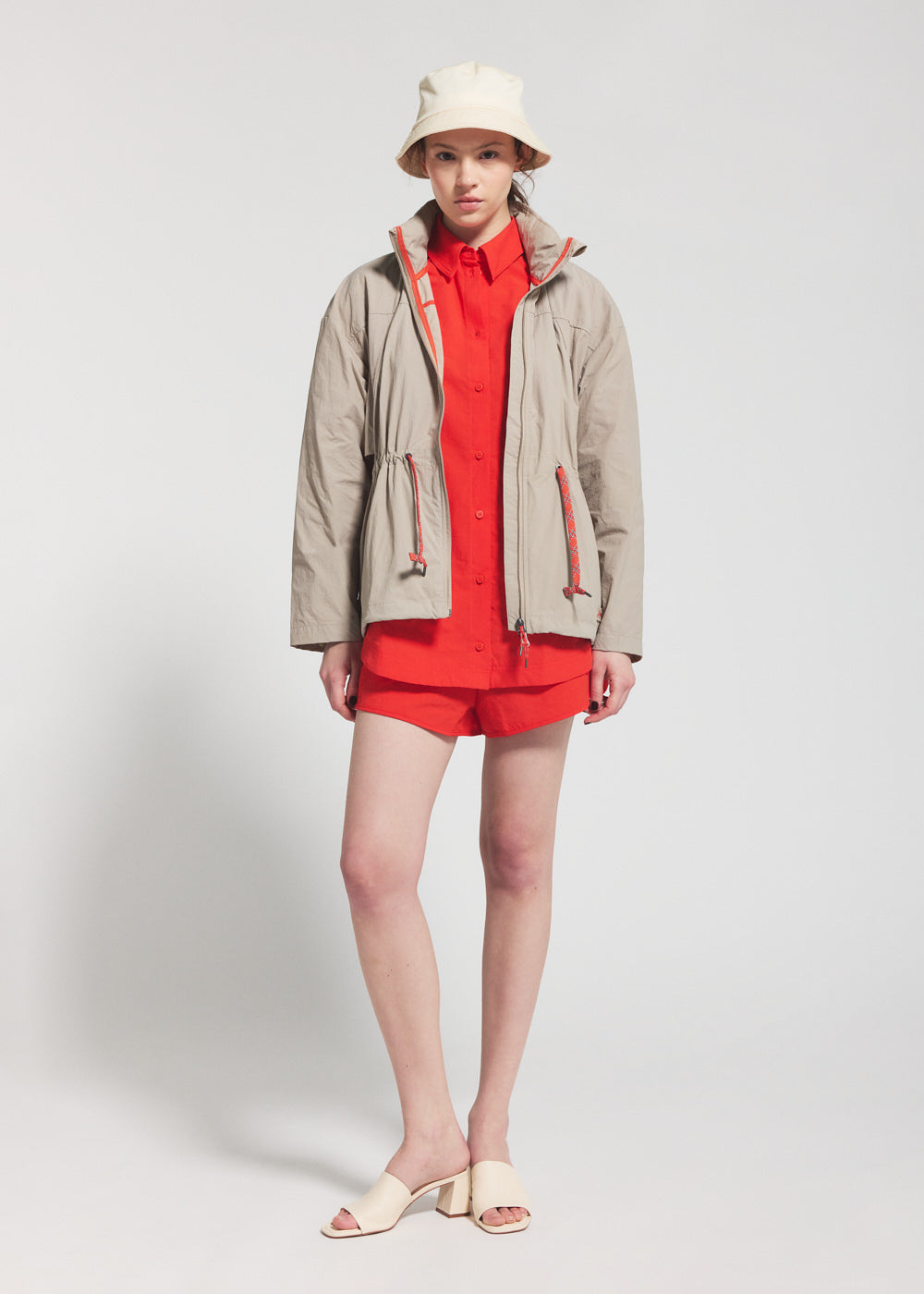 pyrenex-climb-coupe-vent-court-femme-beige image 2
