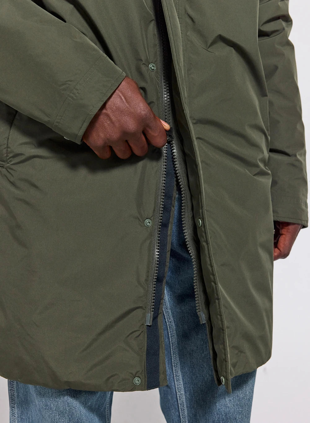 parka-matelass-e-imperm-able-longue-homme-pyrenex-puigmal-kaki-fonc image 6