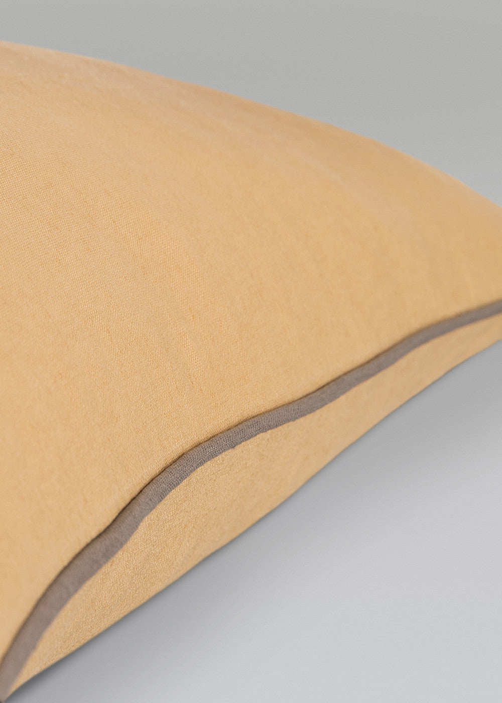 pyrenex-aliz-e-coussin-curry image 2
