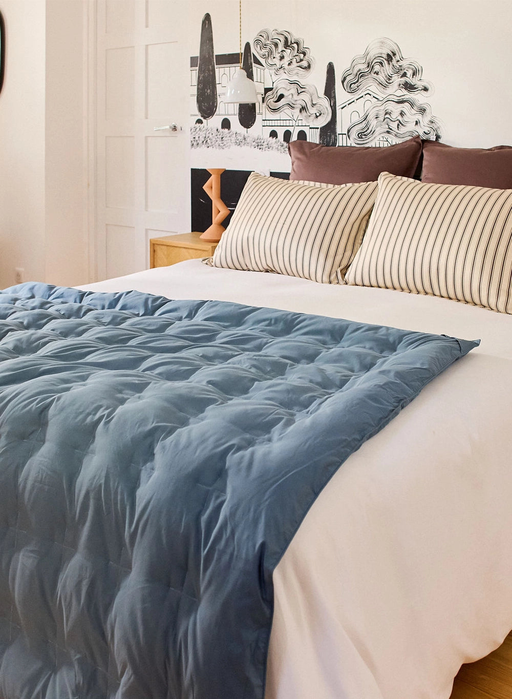 pyrenex-caresse-plaid-gris-nuit-duvet image 1