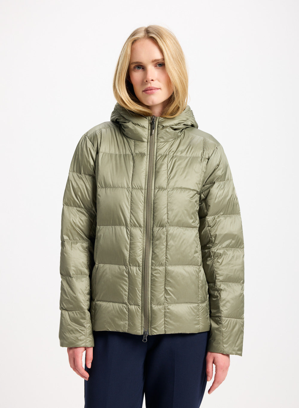 pyrenex-bassia-hooded-doudoune-l-g-re-femme-kaki-capuche image 1