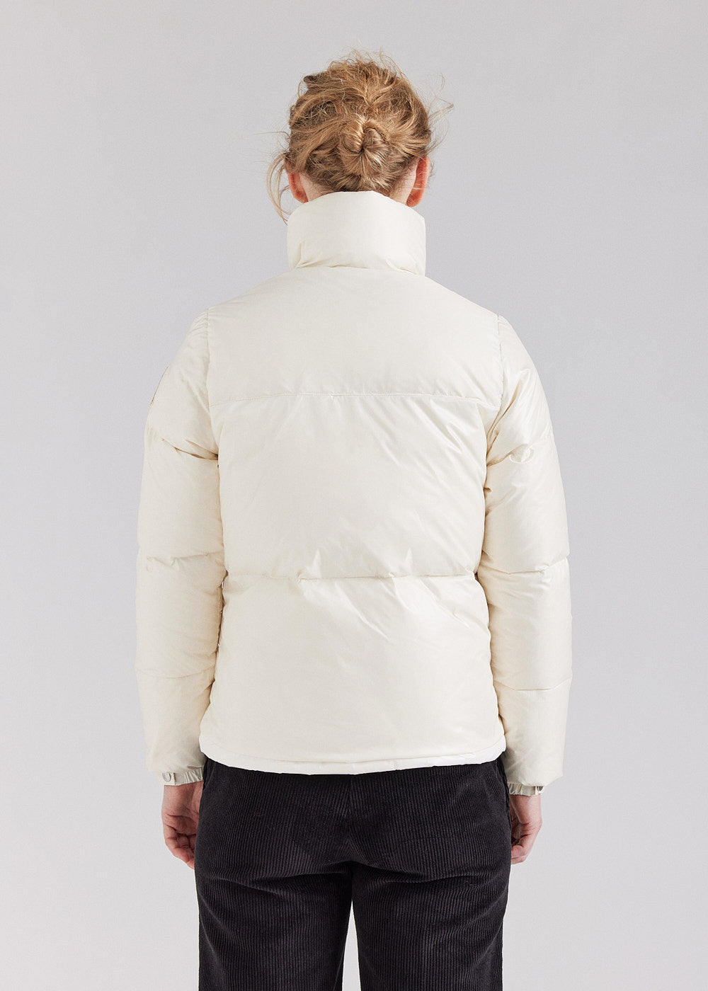 pyrenex-goldin-doudoune-courte-brillante-femme-chalk image 4