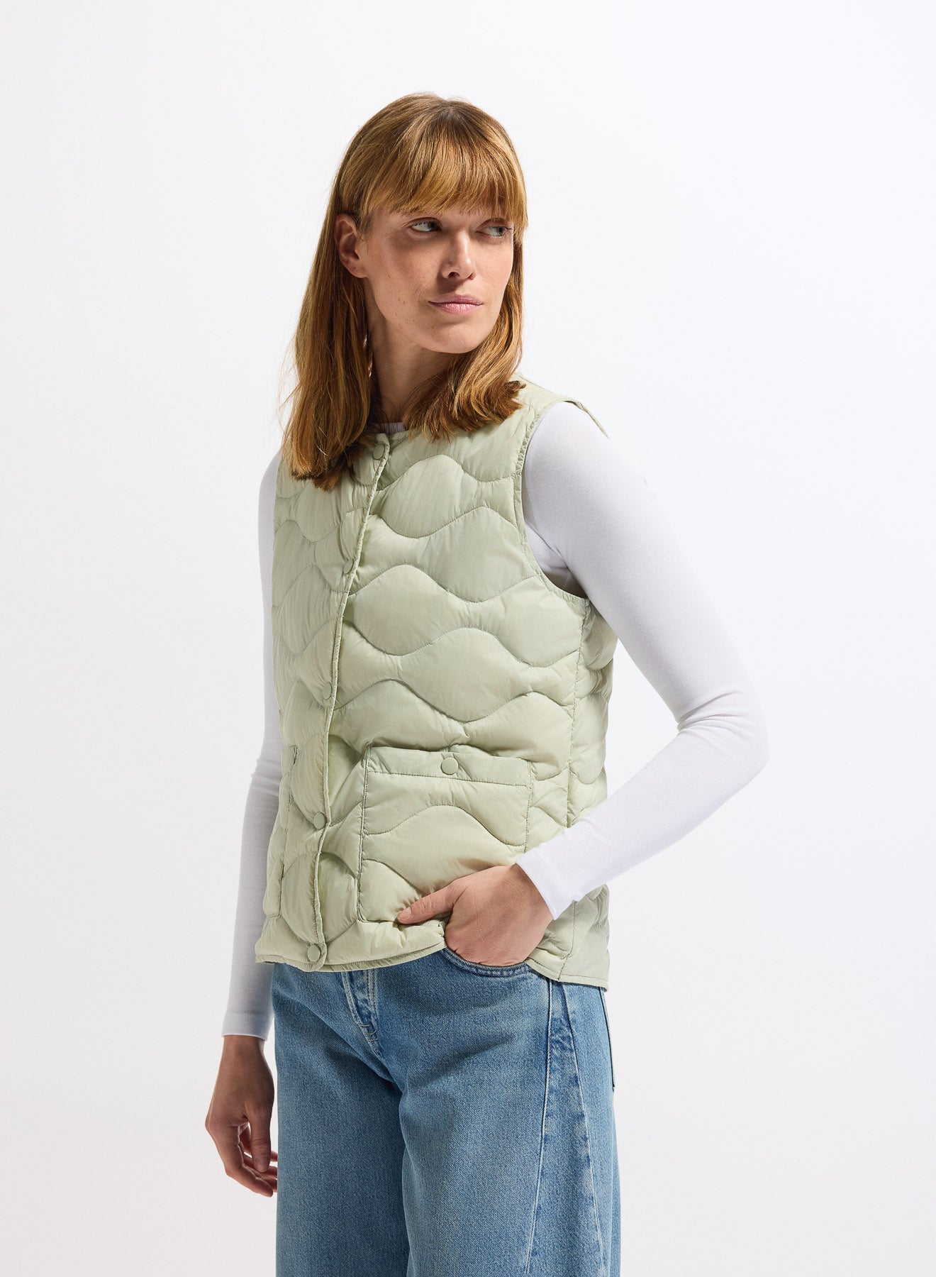 gilet-sans-manches-femme-pyrenex-orite-vest-vert-pastel-ultra-l-ger image 4