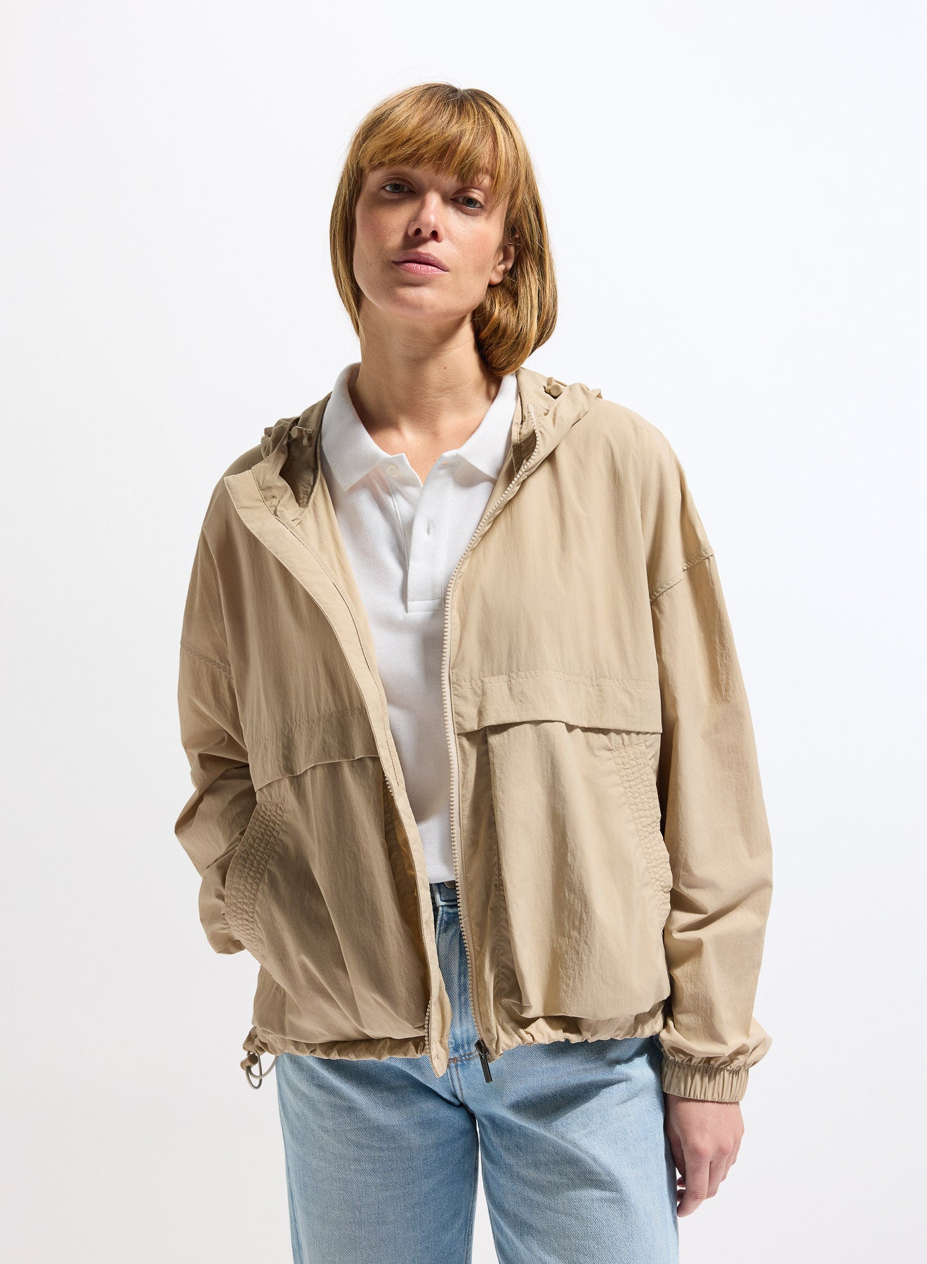 coupe-vent-court-femme-pyrenex-yoko-recycl-taupe image 1