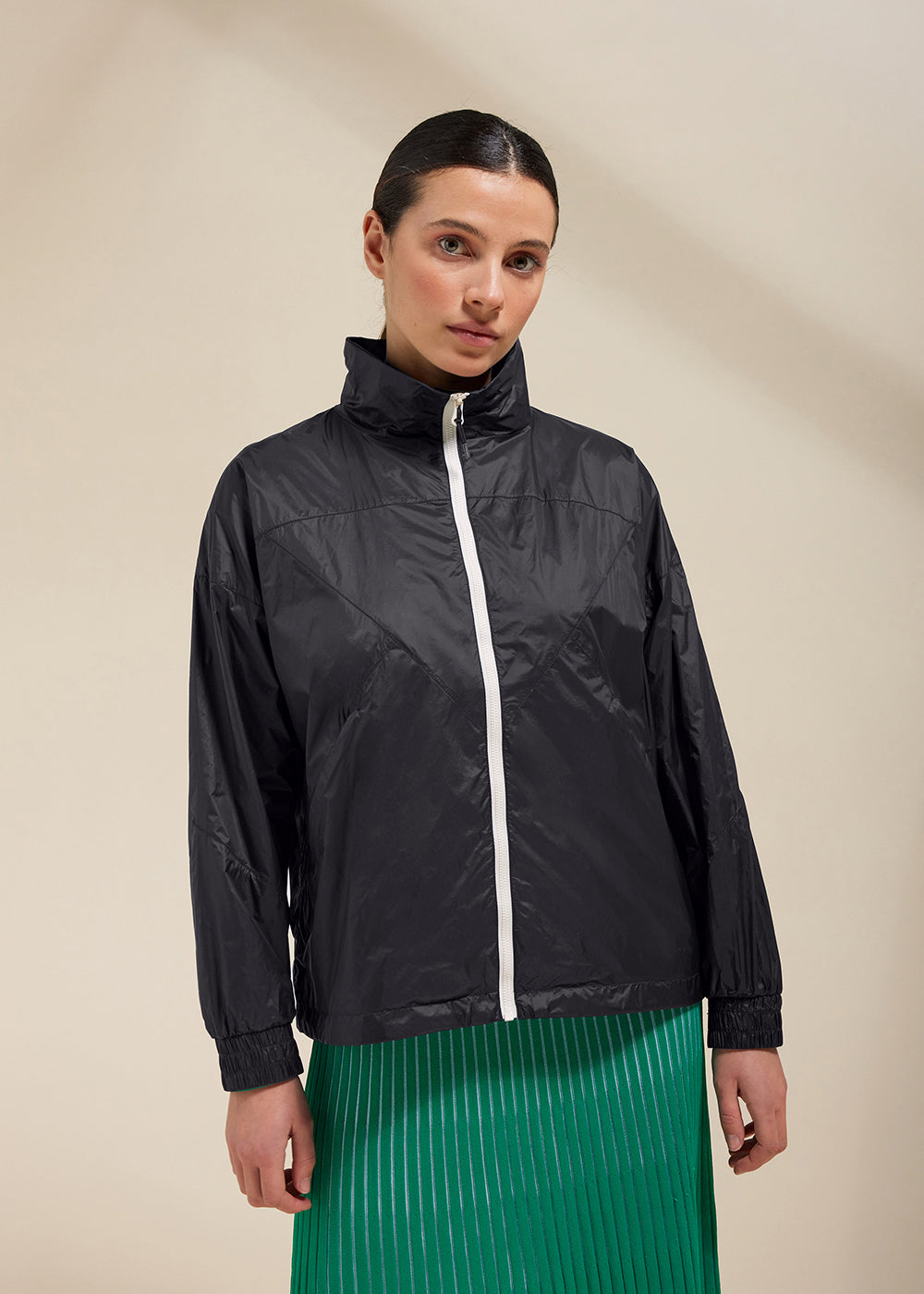 pyrenex-erine-coupe-vent-femme-black image 3