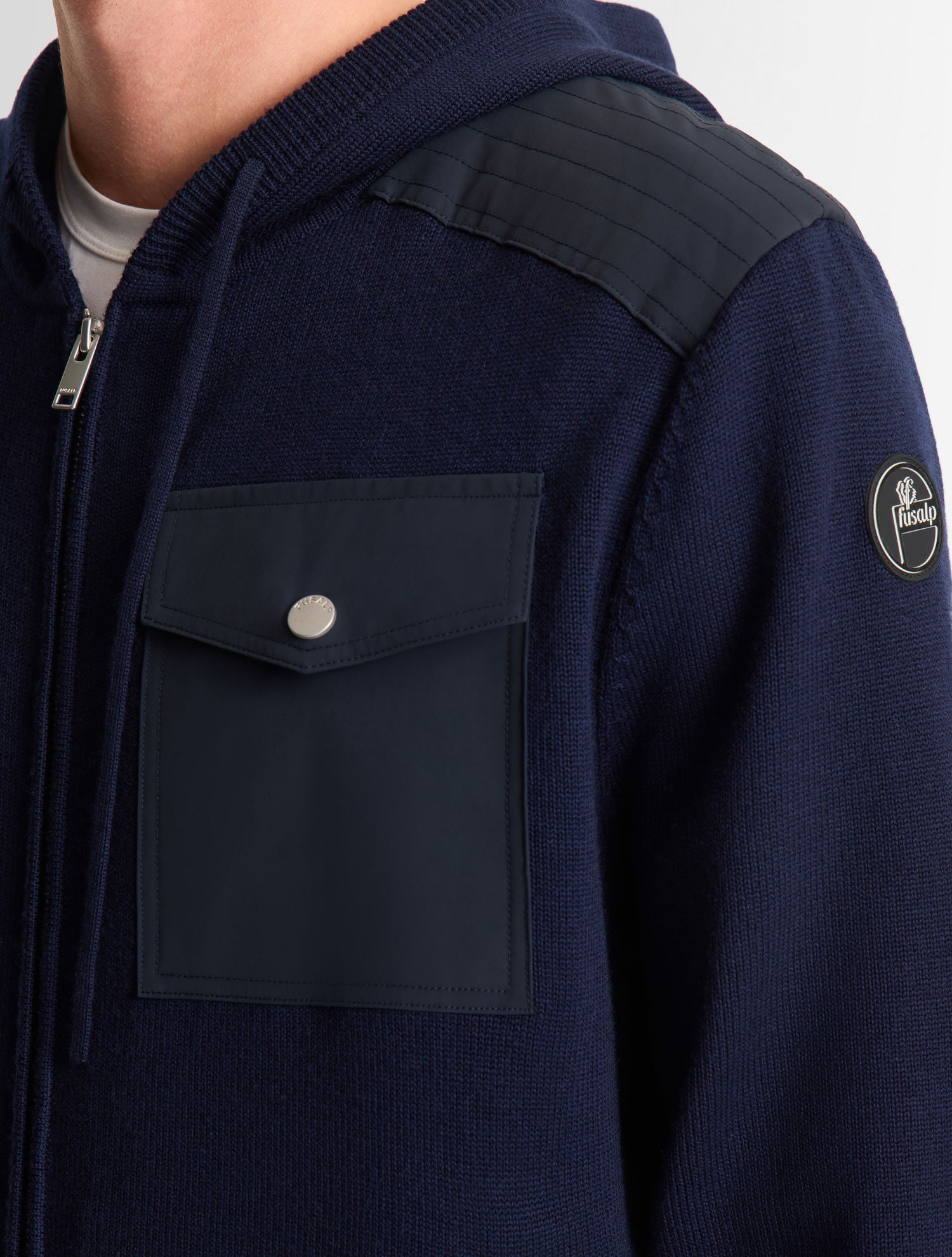 fusalp-mayance-gilet-homme-laine-capuche image 4