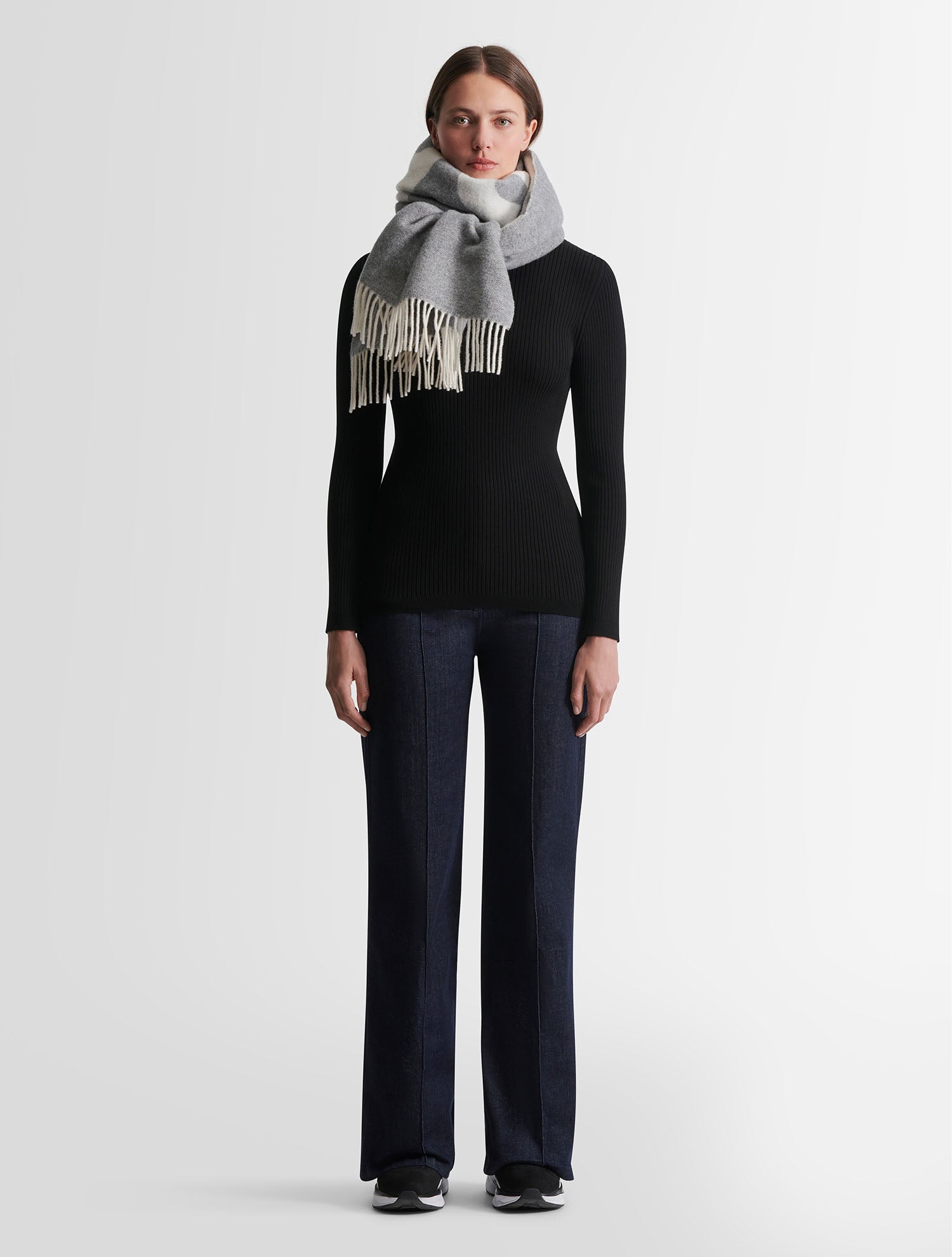 fusalp-oversize-scarf-charpe-xxl-laine-jacquard image 2
