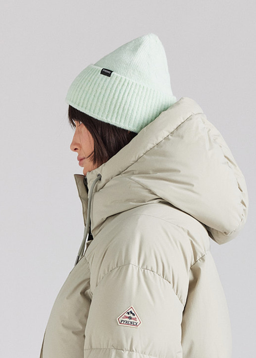 pyrenex-soazig-2-bonnet-en-laine-pale-aqua image 1