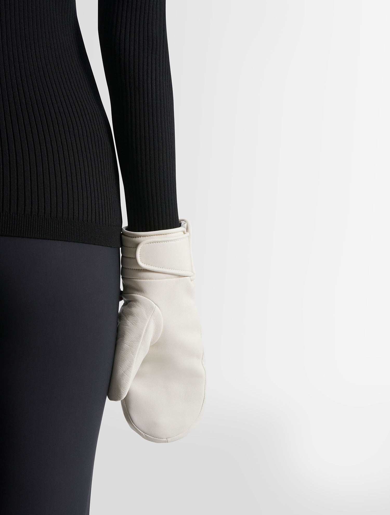 fusalp-moufles-de-ski-athena-mitten-cuir-smock-primaloft image 6