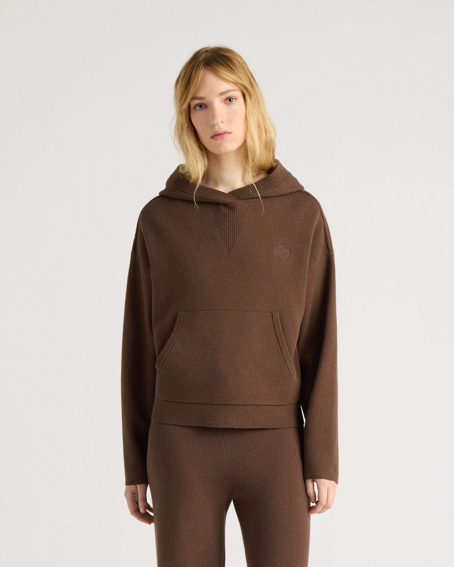 kanuk-estrie-kangourou-en-tricot-femme-capuche image 1