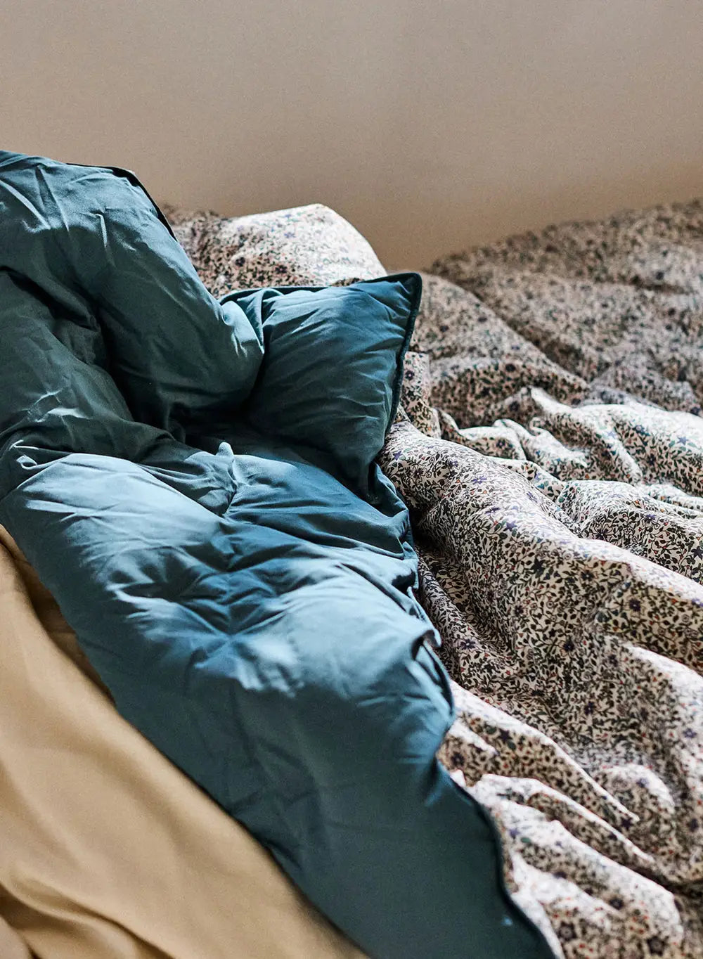 pyrenex-lisa-chemin-de-lit-r-versible-fleuri-paon-duvet image 3