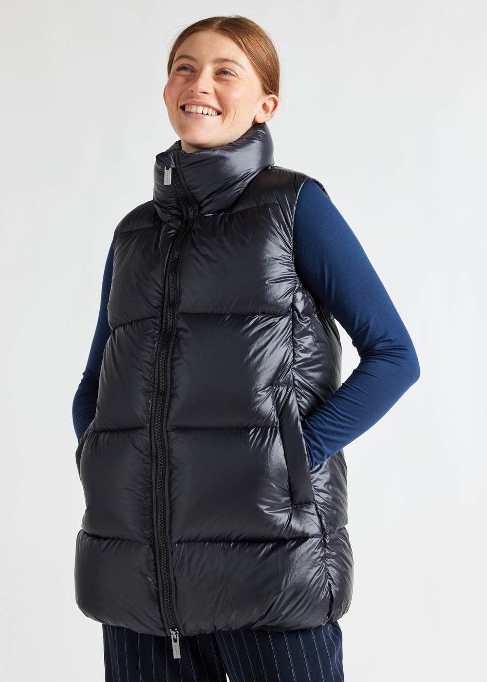 doudoune-sans-manches-femme-pyrenex-tamara-black-fabriqu-e-saint-sever-num-rot-e image 2