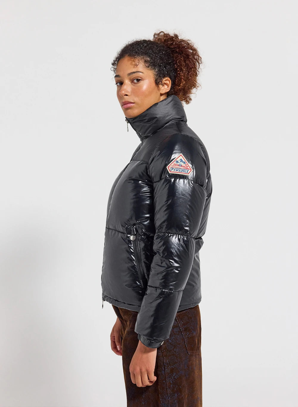 pyrenex-goldin-doudoune-courte-brillante-femme-noire image 3
