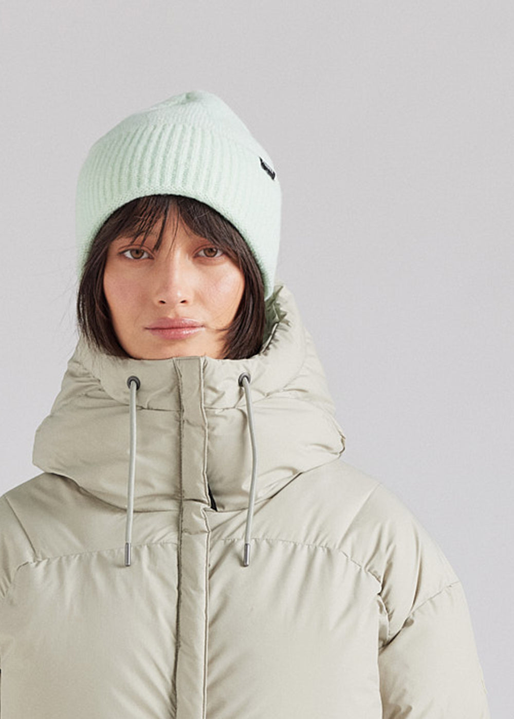 pyrenex-soazig-2-bonnet-en-laine-pale-aqua image 3