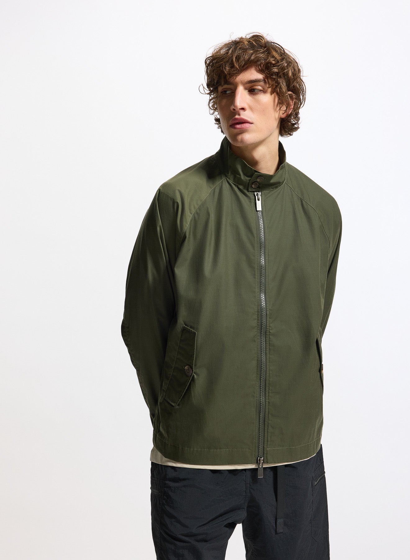 pyrenex-league-veste-mi-saison-homme-vert-kaki image 3