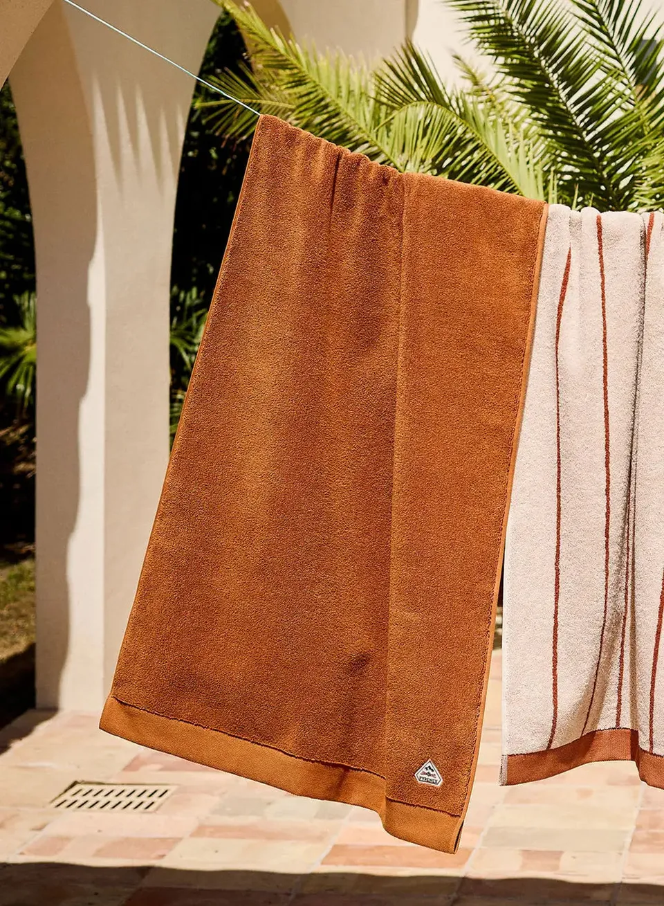 pyrenex-hana-maxi-drap-de-bain-ponge-600-g-m2-terracotta image 1
