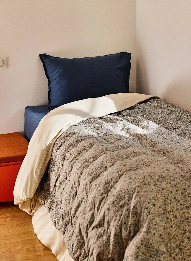 pyrenex-lisa-chemin-de-lit-r-versible-fleuri-paon-duvet image 1