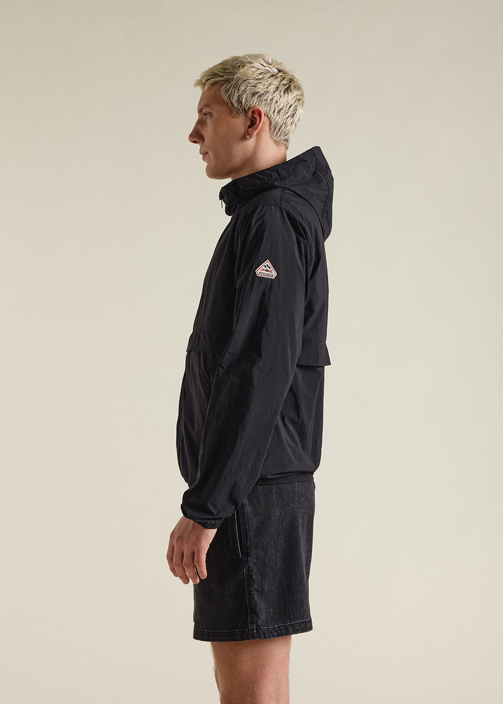 pyrenex-ridge-coupe-vent-unisexe-capuche-black image 5