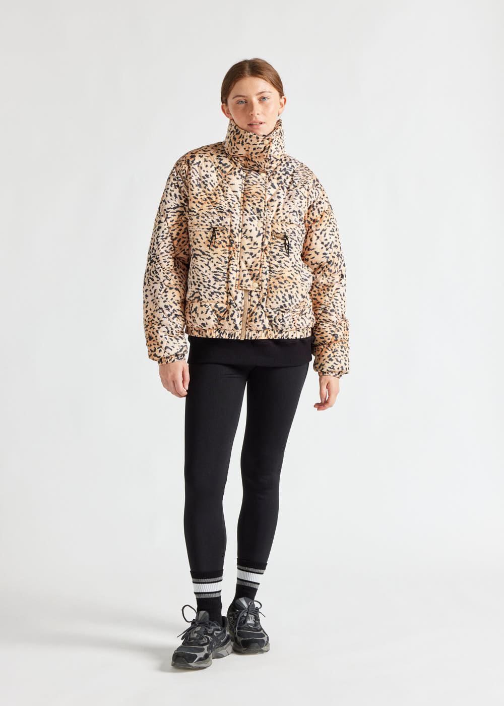 pyrenex-friday-doudoune-femme-wild-print-l-opard-x-roseanna image 2