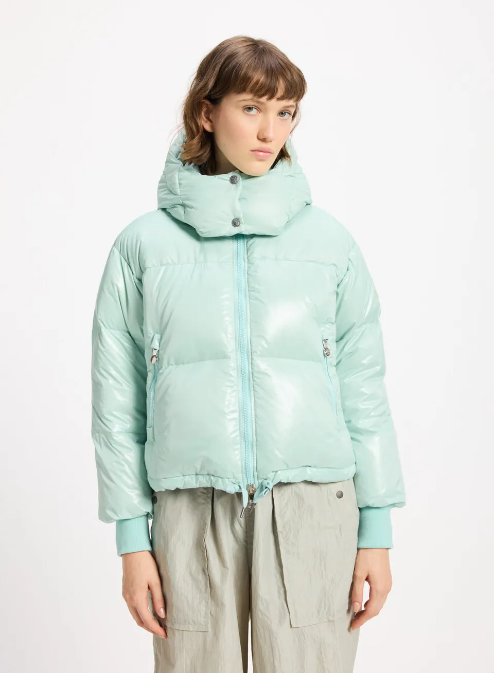 doudoune-courte-capuche-femme-pyrenex-altic-vert-d-eau image 1