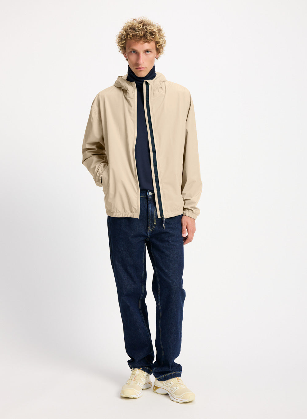 coupe-vent-imperm-able-unisexe-pyrenex-ensure-beige image 2