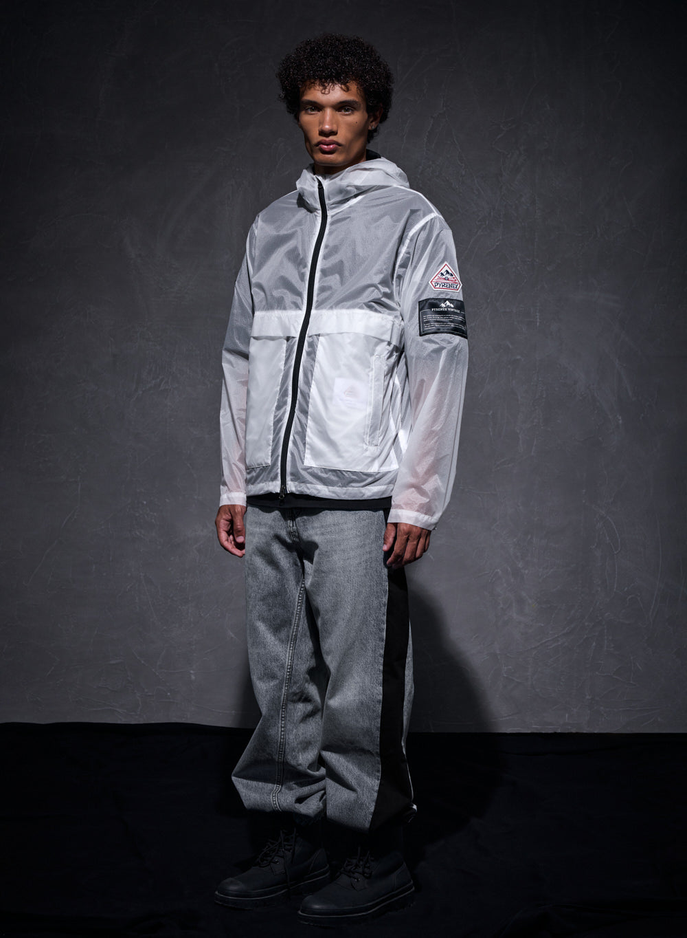 pyrenex-x-wildside-soulere-coupe-vent-blanc-dition-limit-e image 2