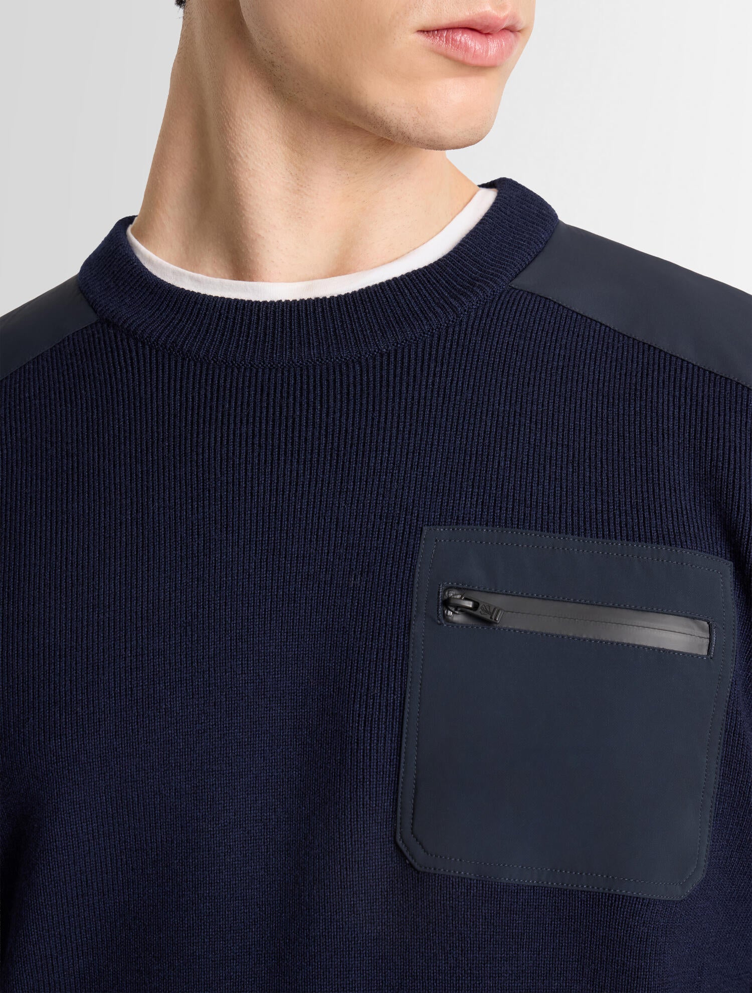 pull-fusalp-tevan-laine-poche-zipp-e-homme image 3