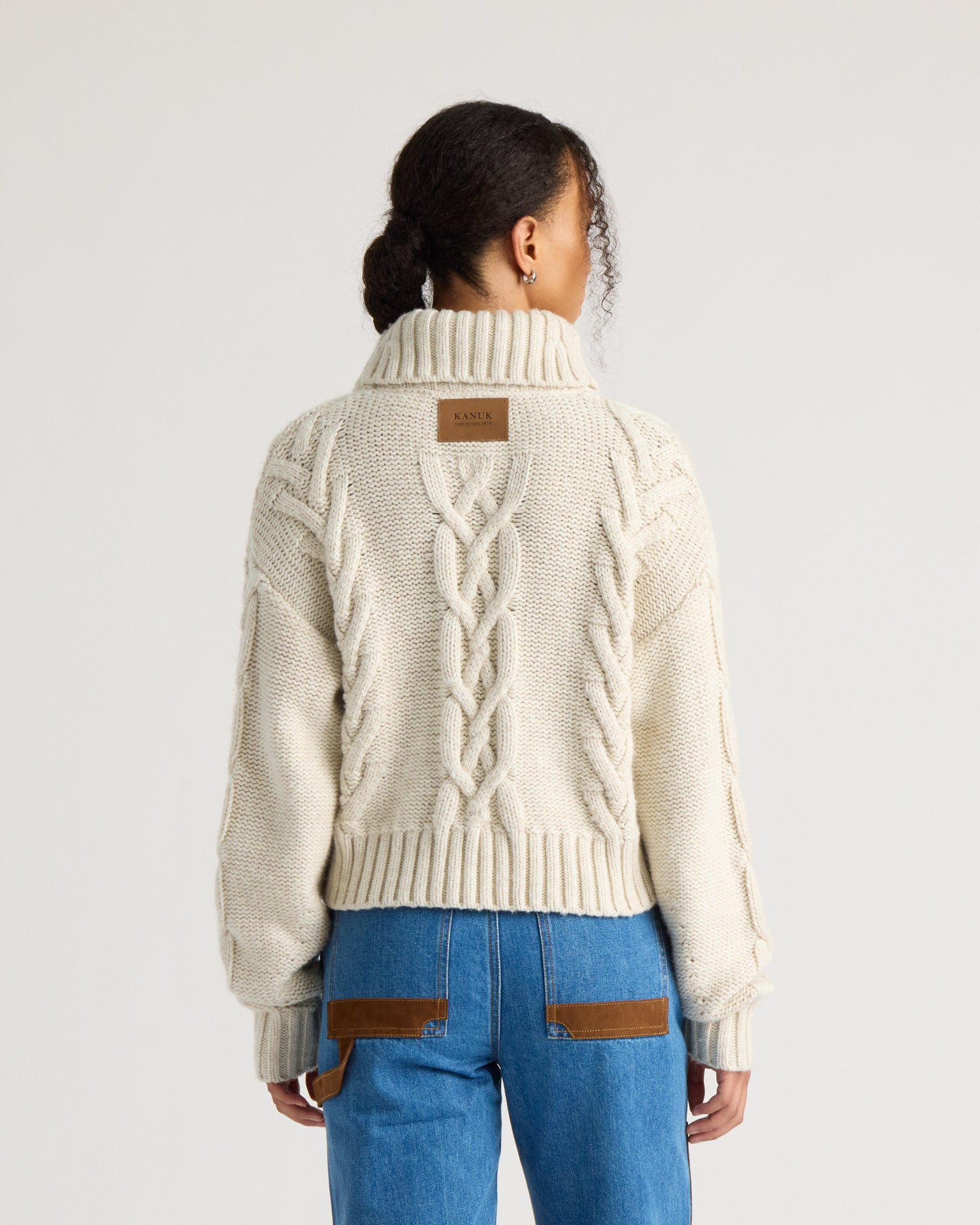 kanuk-nevis-chandail-court-en-tricot-torsad-femme image 4